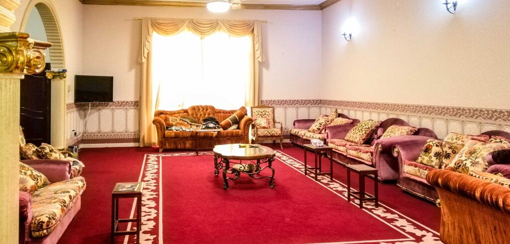 Delightful Retreat With Pool Close To The Beach - thumb 6