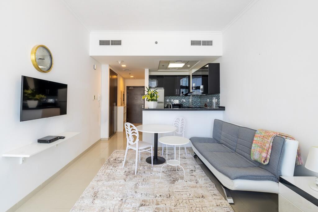 DHH -Bright & Neat Botanica Dubai Marina - thumb 7