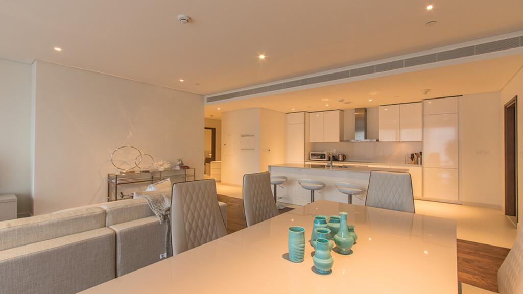 DHH -Live At The Center Of Modern Conveniences & Entertainment Here In City Walk Building 12 - thumb 6