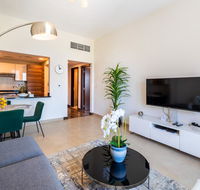 DHH Apartments with Fantastic Marina View Sparkle Tower - Accommodation Abudhabi