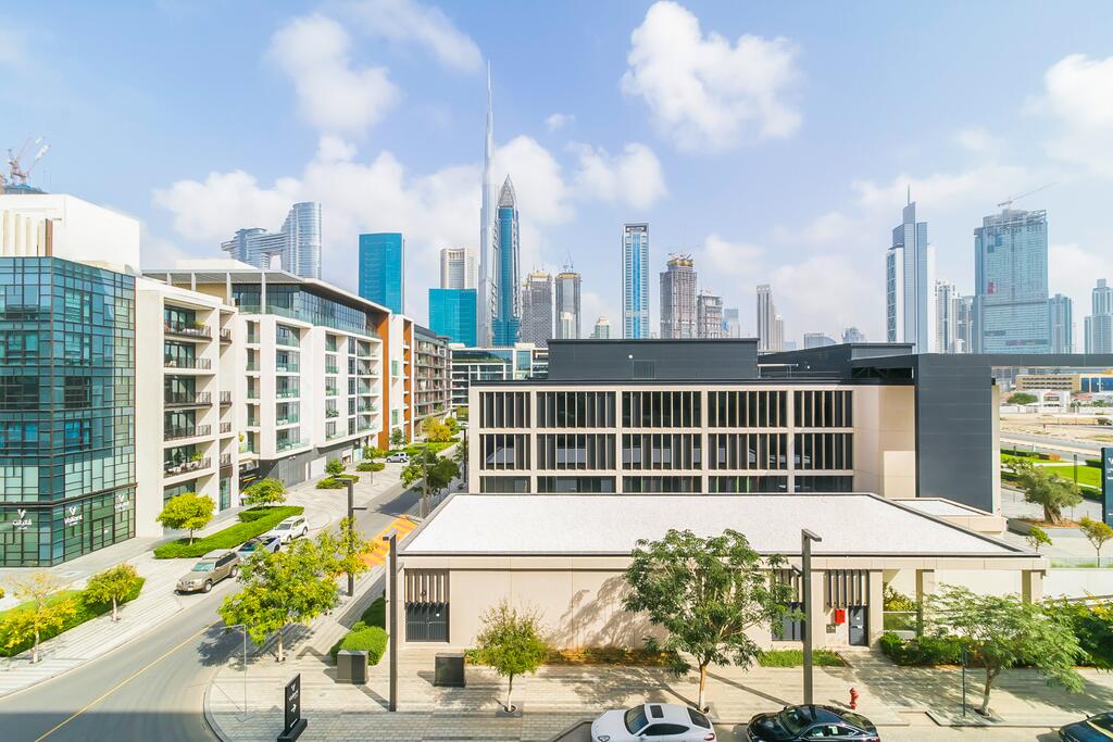 DHH- Sophiticated Apartments In City Walk Building 16 Away From Traffic - thumb 1