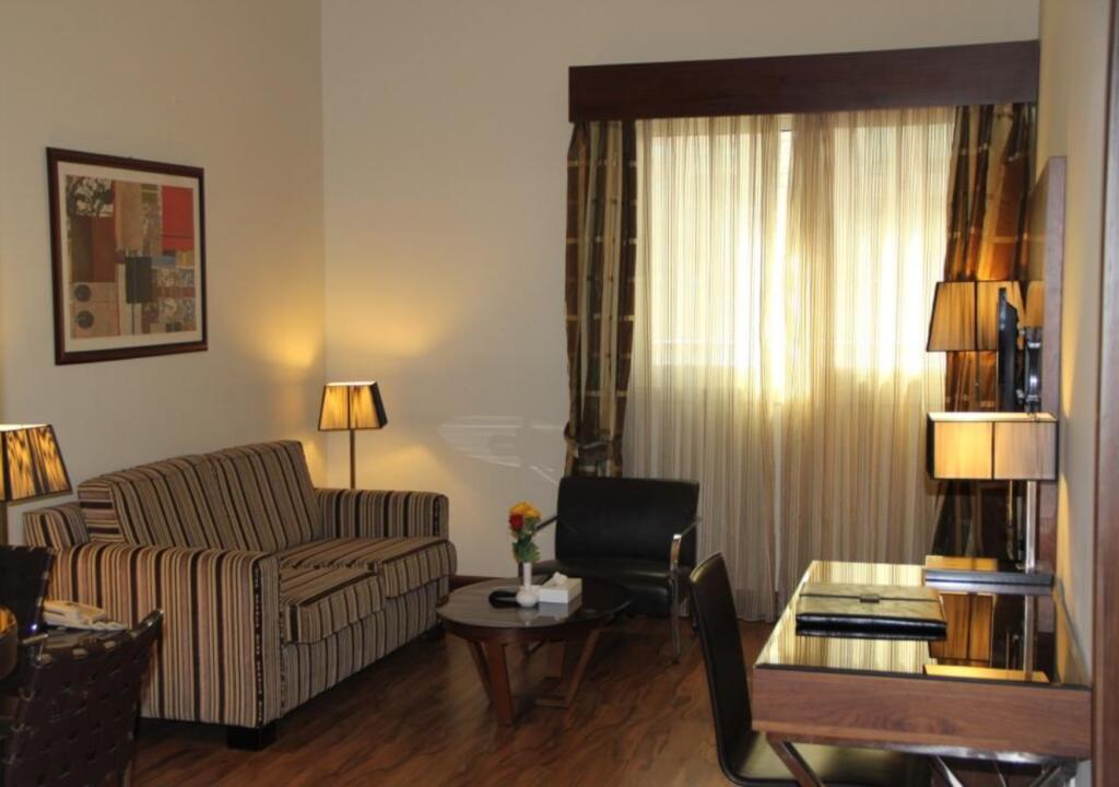 Downtown Plaza Hotel Apartments - thumb 1