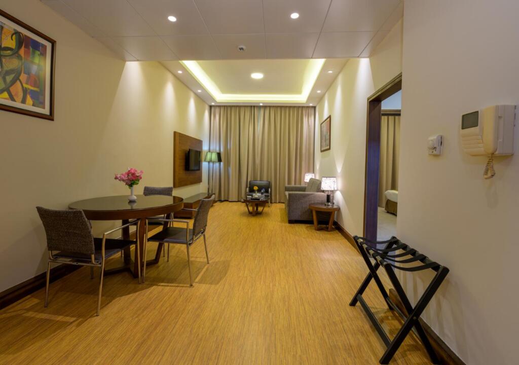 Downtown Plaza Hotel Apartments - thumb 3