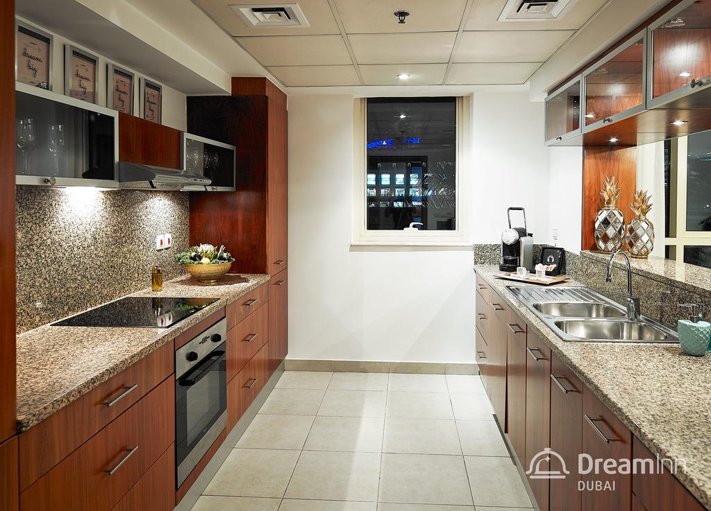 Dream Inn Apartments - Marina Quays - thumb 8