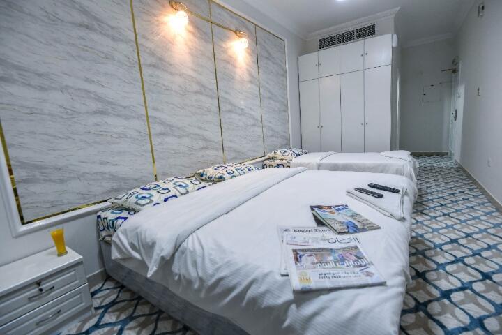 DreamWhite Hotel - thumb 2