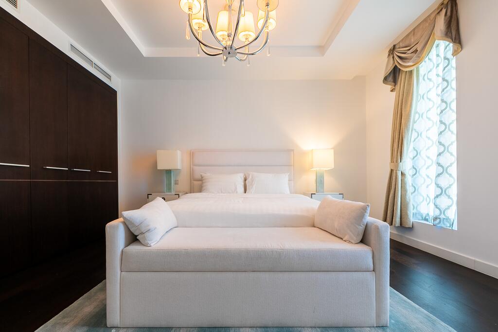 Driven Holiday Homes - Next To Ritz Carlton Luxury Apartment Limestone House, DIFC - thumb 4