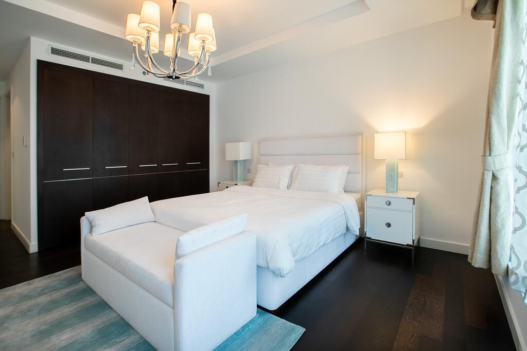 Driven Holiday Homes - Next To Ritz Carlton Luxury Apartment Limestone House, DIFC - thumb 3