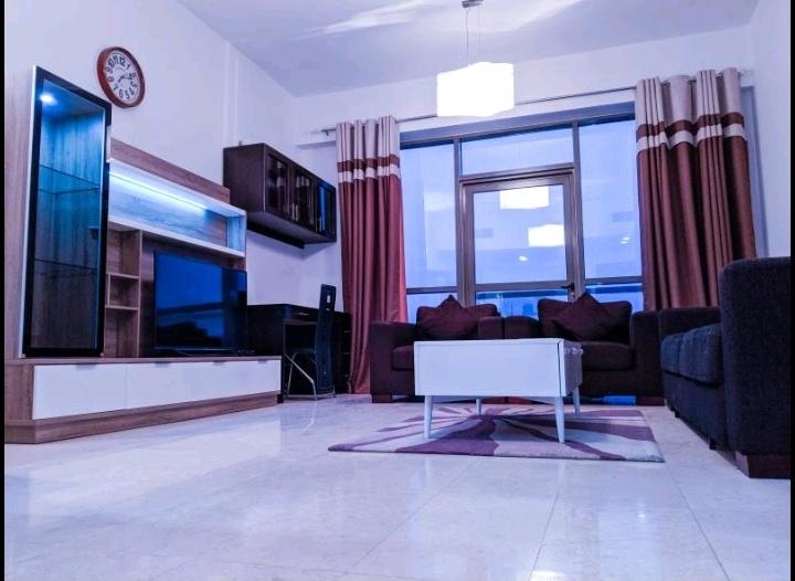 DUBAI BEACH HOST - DELUXE ONE BEDROOM Near Mall Of The Emirates - thumb 1