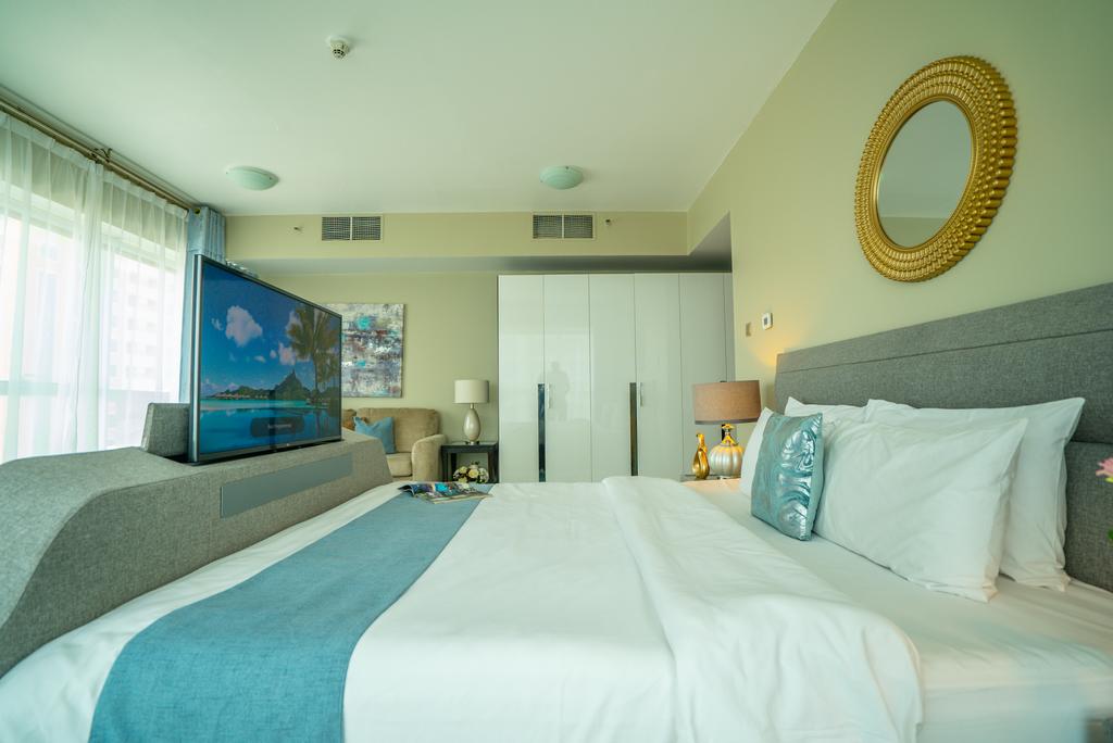 A C Pearl Holiday - Stunning Marina And Sea Views Apartment - thumb 5