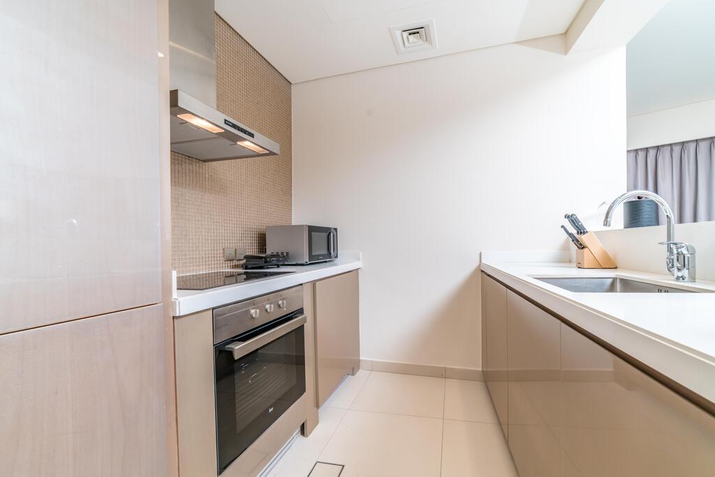 Entire Beautiful 2 Bedroom Luxury Apartment - thumb 7