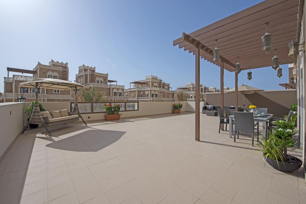 Experience Resort Lifestyle 2 BR Huge Open Terrace - thumb 0