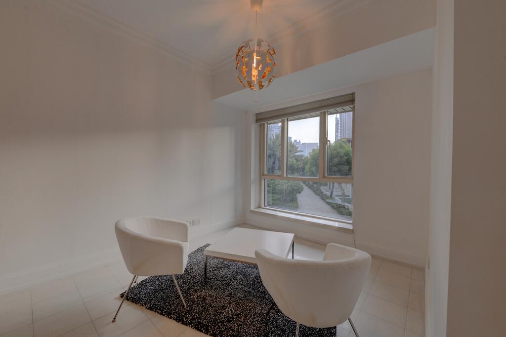 EXQUISITE & LUXURIOUS 2 Bedroom - thumb 7