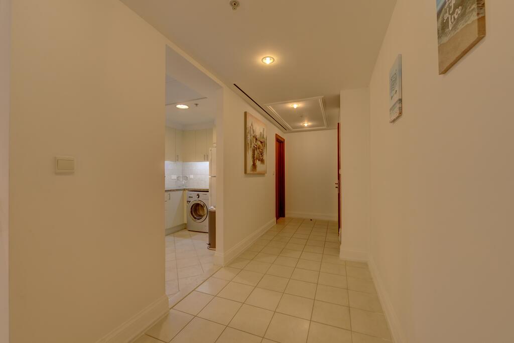 EXQUISITE & LUXURIOUS 2 Bedroom - thumb 2