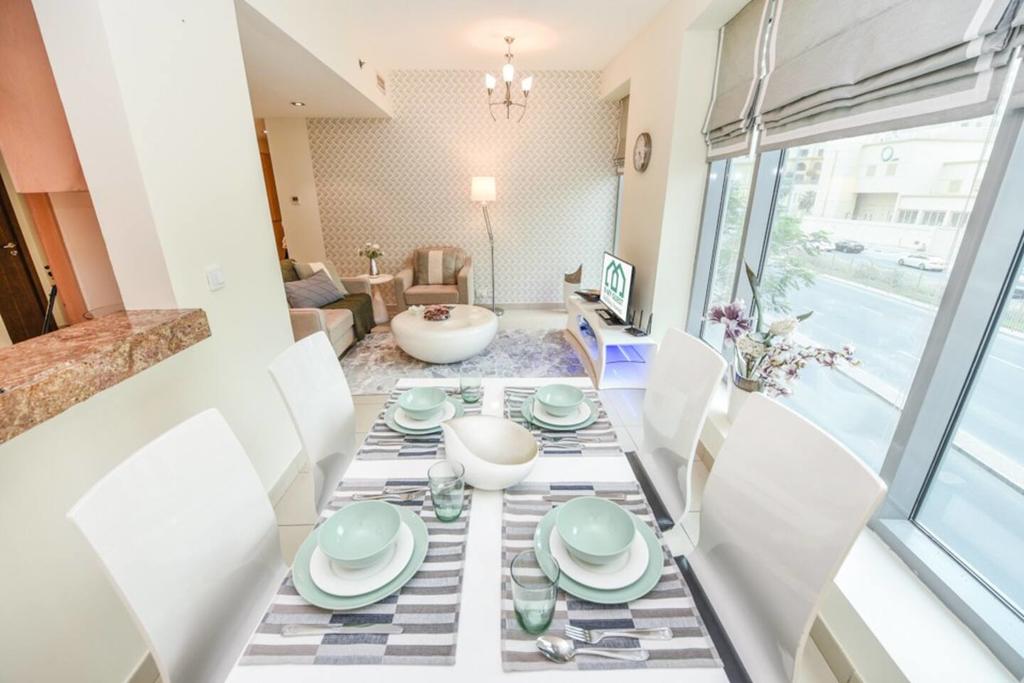 Exquisite 1BR Near Tram, Metro, JBR Walk And Beach - thumb 3