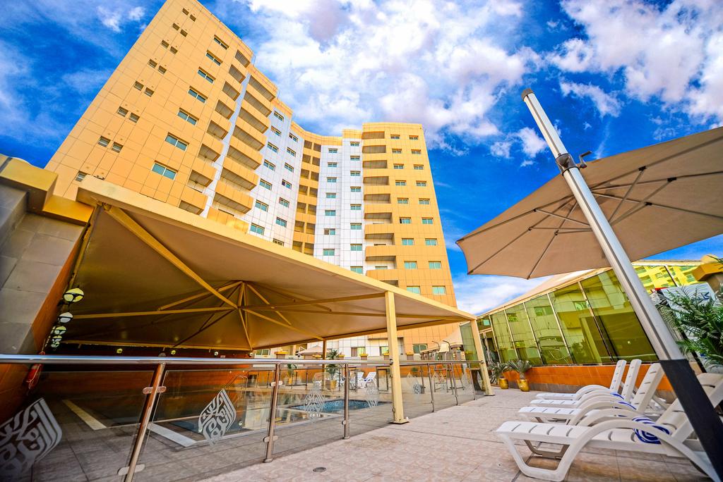 Exquisite Suite Minutes From Al Mamzar Beach - thumb 0