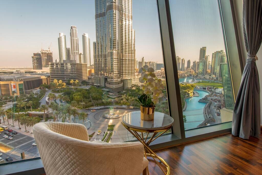 FIRST CLASS 3BR With Full BURJ KHALIFA VIEW - thumb 2