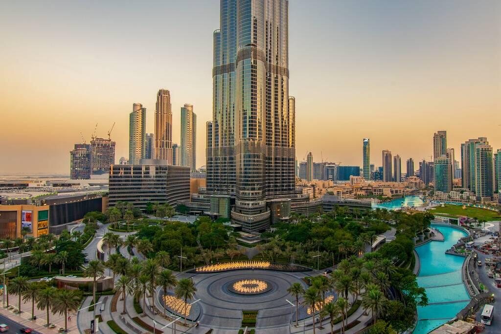 FIRST CLASS 3BR With Full BURJ KHALIFA VIEW - thumb 0