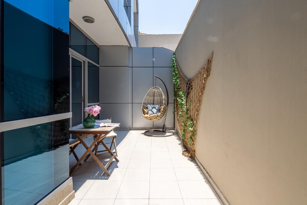 Frank Porter - Bay Central - thumb 2