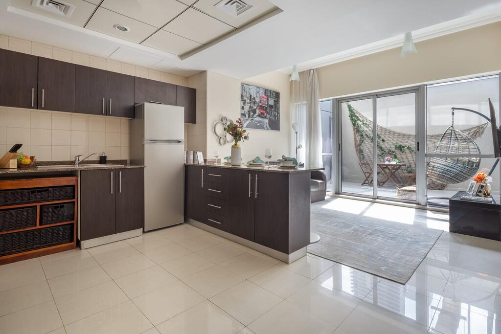 Frank Porter - Bay Central - thumb 7