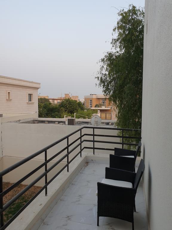 Luxury Villa With A Pool And A Huge Garden - thumb 7