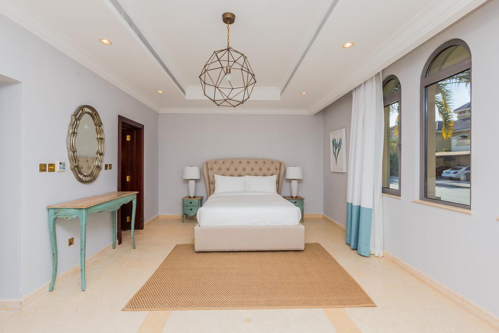 Maison Privee - Palm Jumeirah Luxury Beach Villa W/ Pool - thumb 6