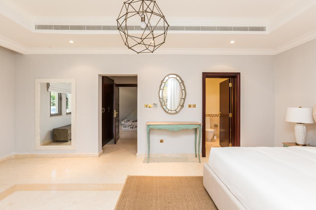 Maison Privee - Palm Jumeirah Luxury Beach Villa W/ Pool - thumb 7