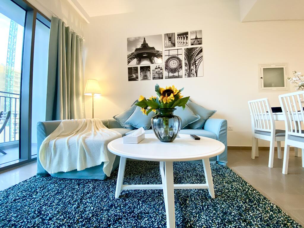 Newly Decorated Unique 1BR In Dubai Hills - thumb 1