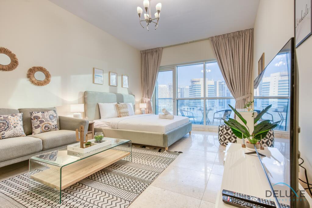 Pleasant Studio Unit In Business Bay - thumb 0