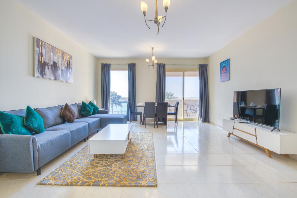 RH - 2BR Island Vibes, Cool Breeze, Canal Views - thumb 3