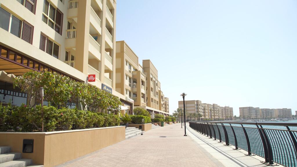 RH - 2BR Island Vibes, Cool Breeze, Canal Views - thumb 2