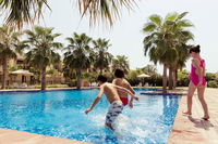 RH - 3BR Villa with Beach and Pool access Accommodation Abudhabi