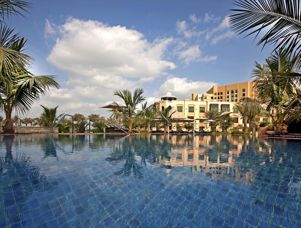Shangri-La Hotel Apartments Qaryat Al Beri - thumb 3