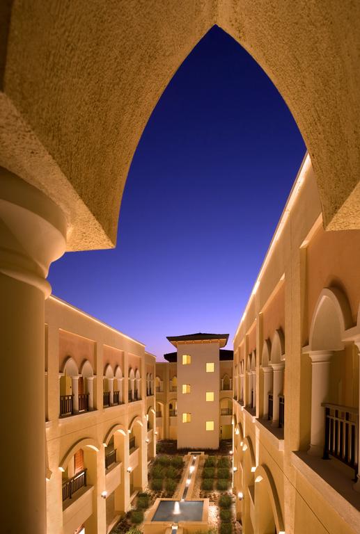 Shangri-La Hotel Apartments Qaryat Al Beri - thumb 4