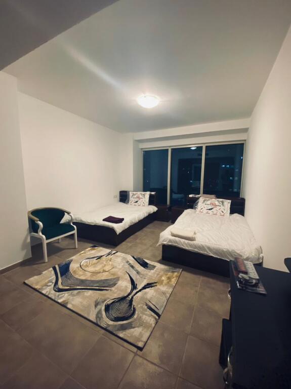 Sheikh Zeid St Dubai - thumb 3