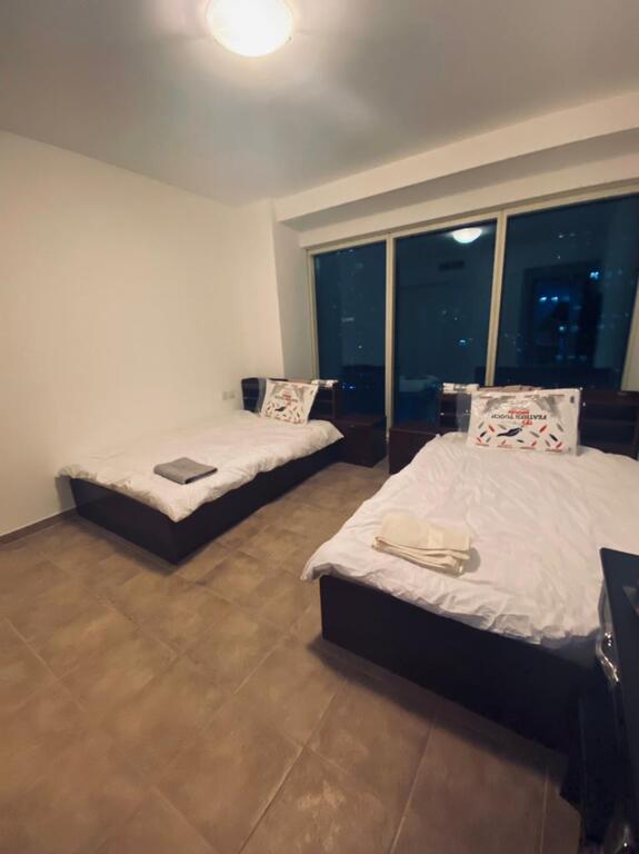 Sheikh Zeid St Dubai - thumb 5