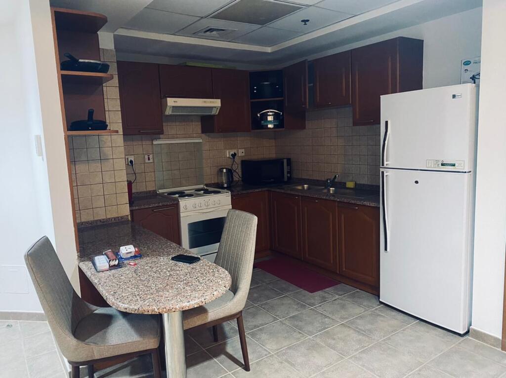 Sheikh Zeid St Dubai - thumb 1