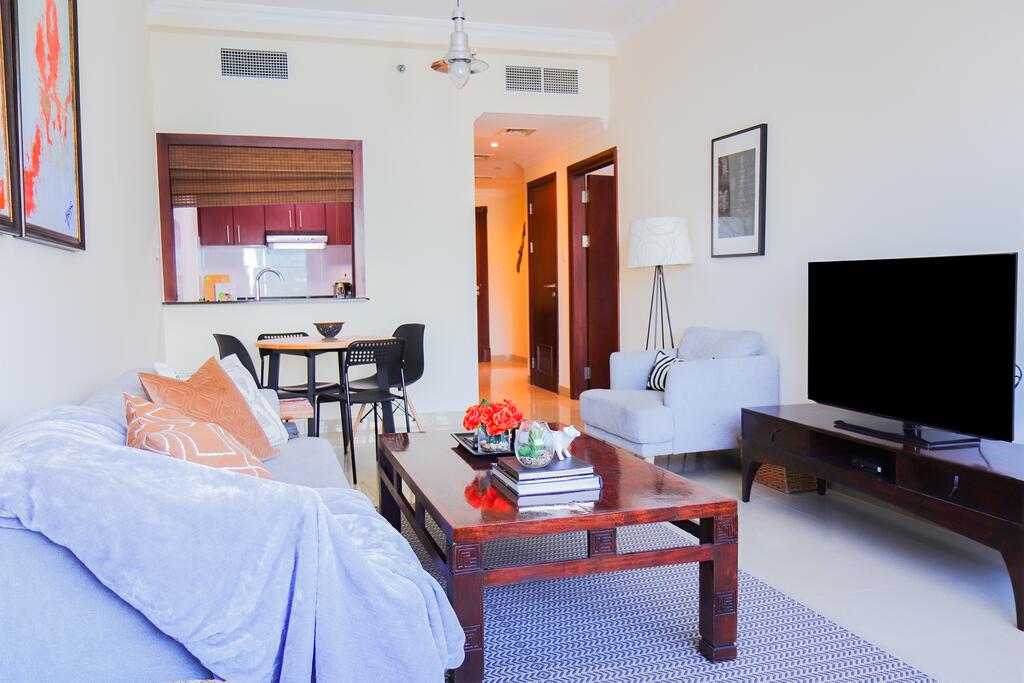Signature Holiday Homes - Newly Furnished 1 BHK In Time Place Tower, Dubai Marina - thumb 6