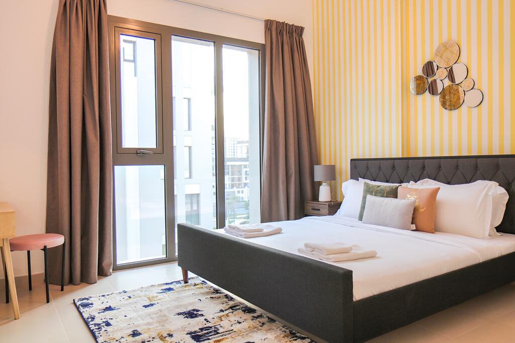 Signature Holiday Homes - Spacious One Bedroom In Hayat Boulevard 2B - thumb 0