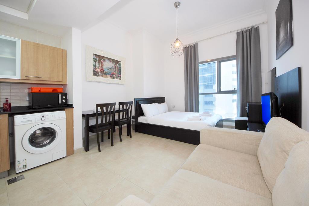 Signature Holiday Homes- Zumurud Tower Studio Apartment, Dubai Marina - thumb 0