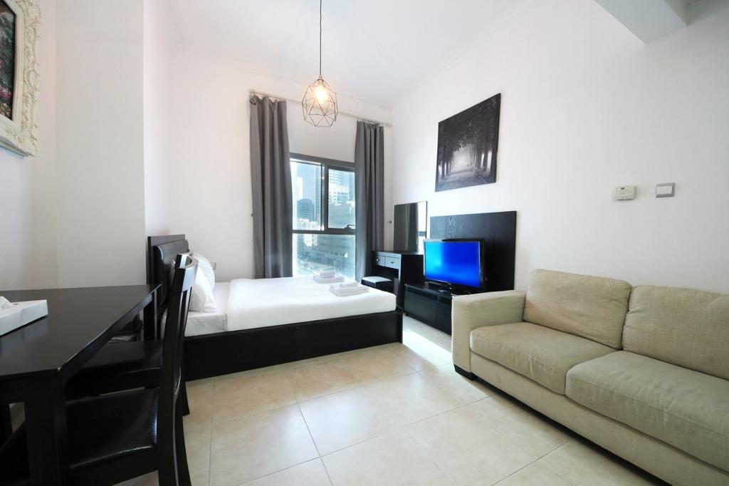 Signature Holiday Homes- Zumurud Tower Studio Apartment, Dubai Marina - thumb 1