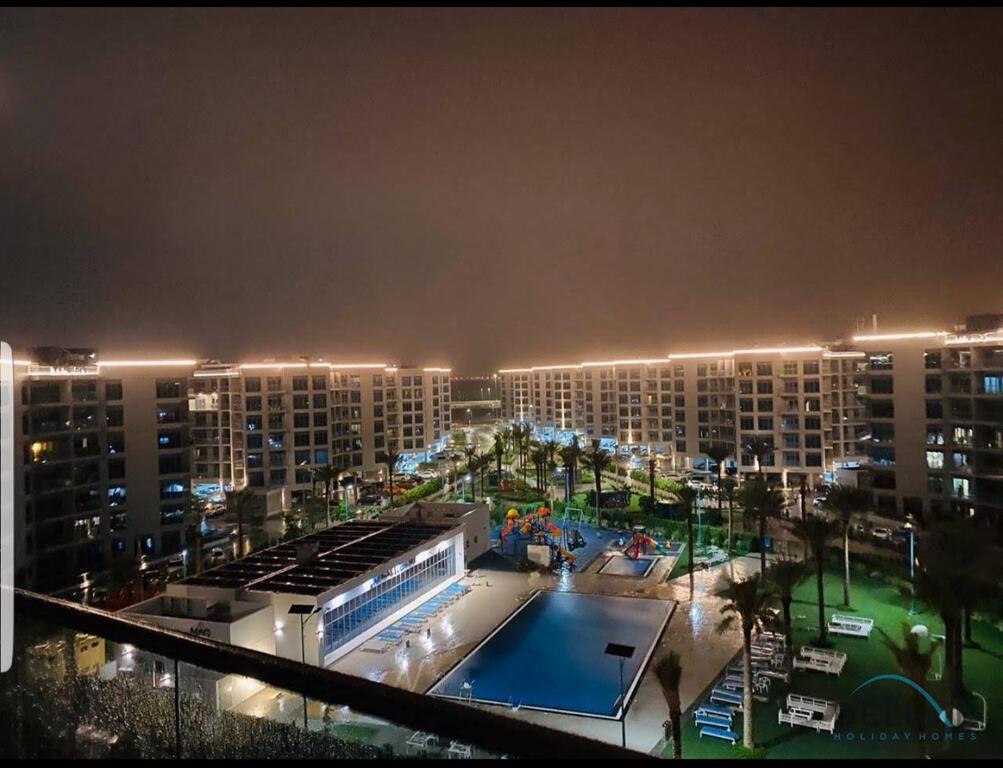 Snug 1BR In MAG 505 Dubai South By Deluxe Holiday Homes - thumb 1
