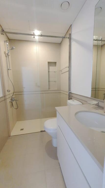 Spacious 2 Bedroom Apartment - thumb 5