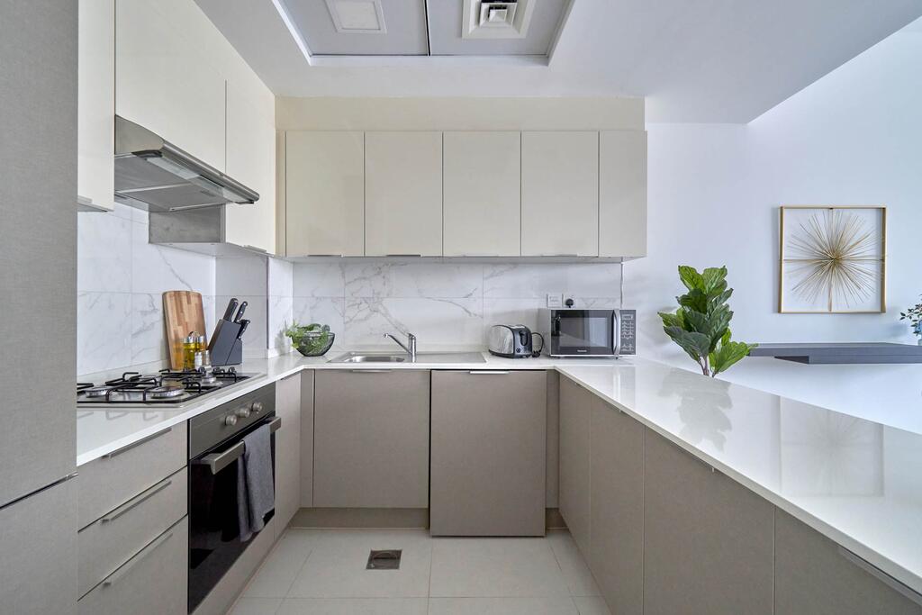 Stella Stays Charming 1 BDR Dubai JVC Large Terrace - thumb 7