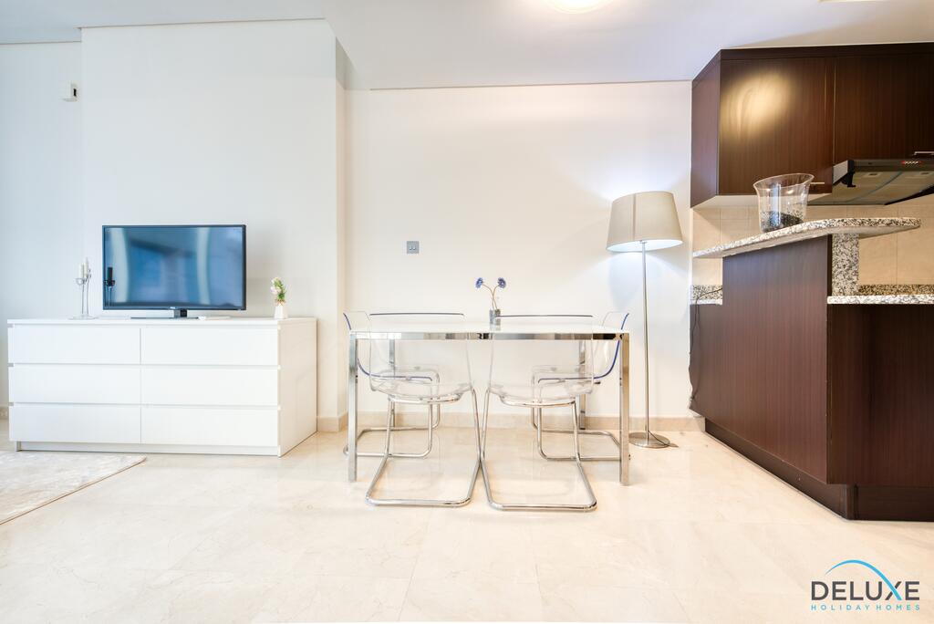 Studio Apartment In Sky Gardens, DIFC By Deluxe Holiday Homes - thumb 5