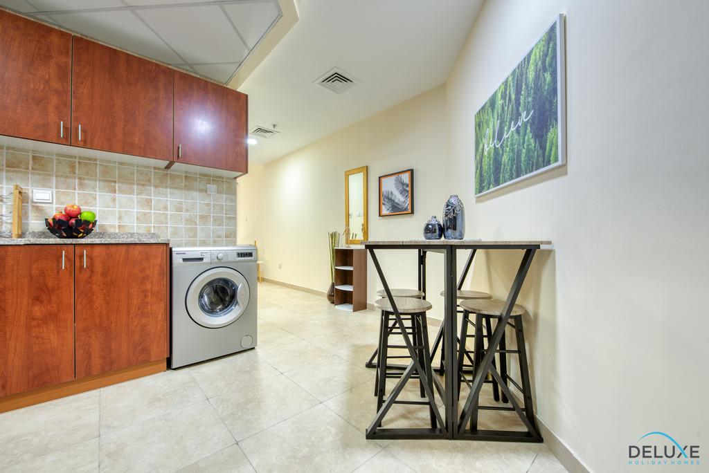 Studio Apartment With Excellent Facilities In Dubai Gate 2 By Deluxe Holiday Homes - thumb 5