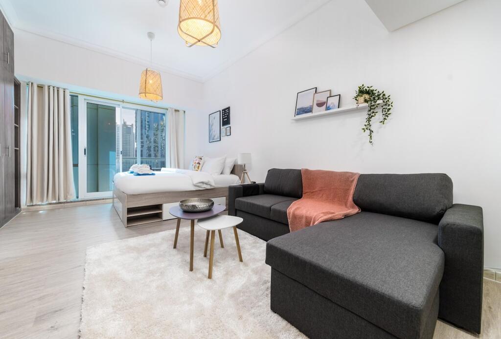 Stylish & Classy Studio In JLT - thumb 0