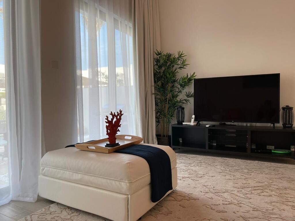 The White Villa - thumb 6