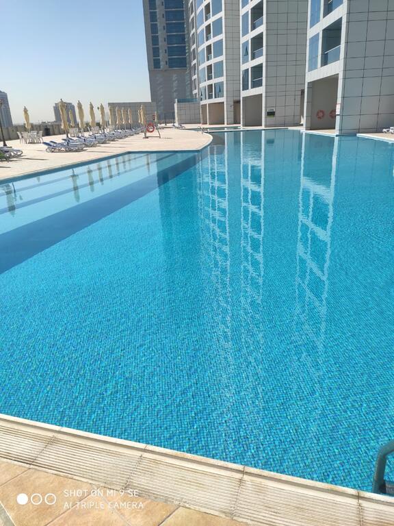 Top Floor Luxury 2BR Beach Apartment With Full Sea View - thumb 3
