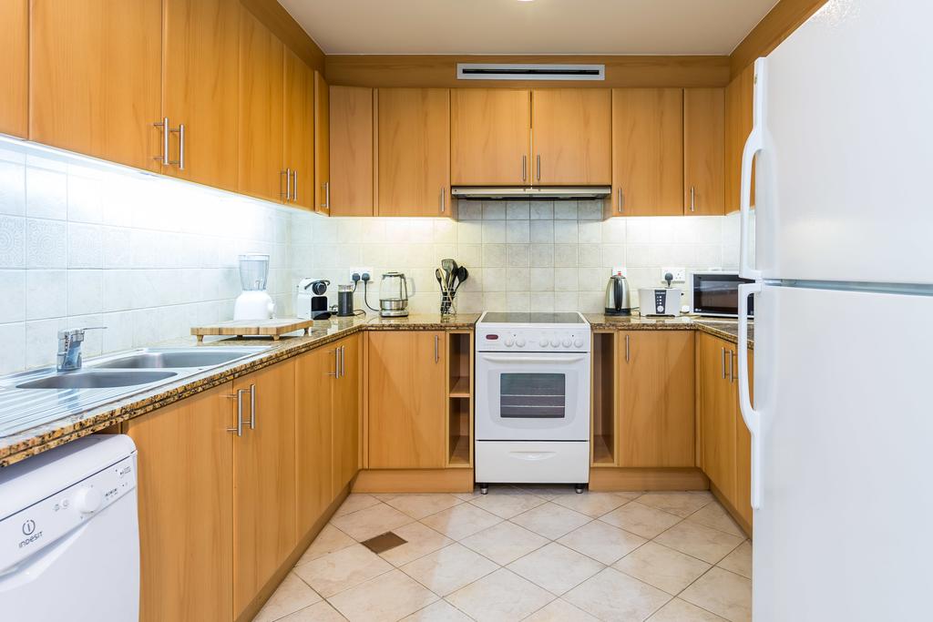 Two Bedroom Apartment In Dubai Marina By Deluxe Holiday Homes - thumb 5