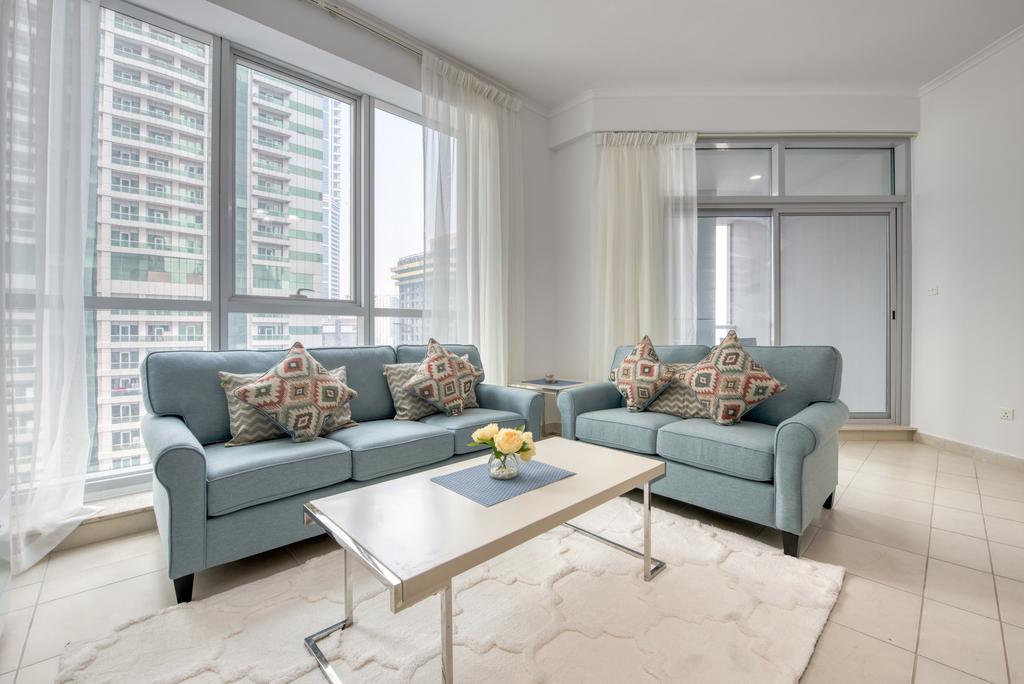 Two Bedroom Apartment With Balcony In Dubai Marina By Deluxe Holiday Homes - thumb 3